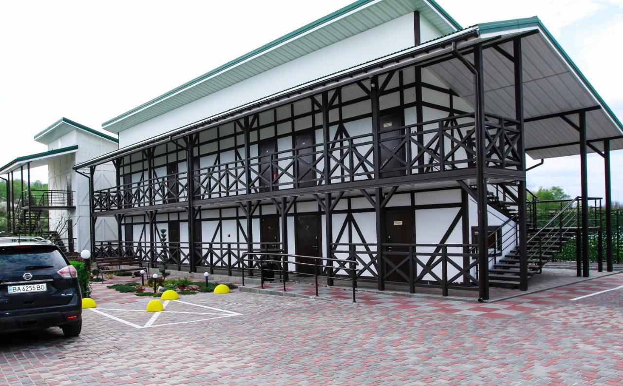 Hotel Lubenska Sloboda Olshanka Exterior photo