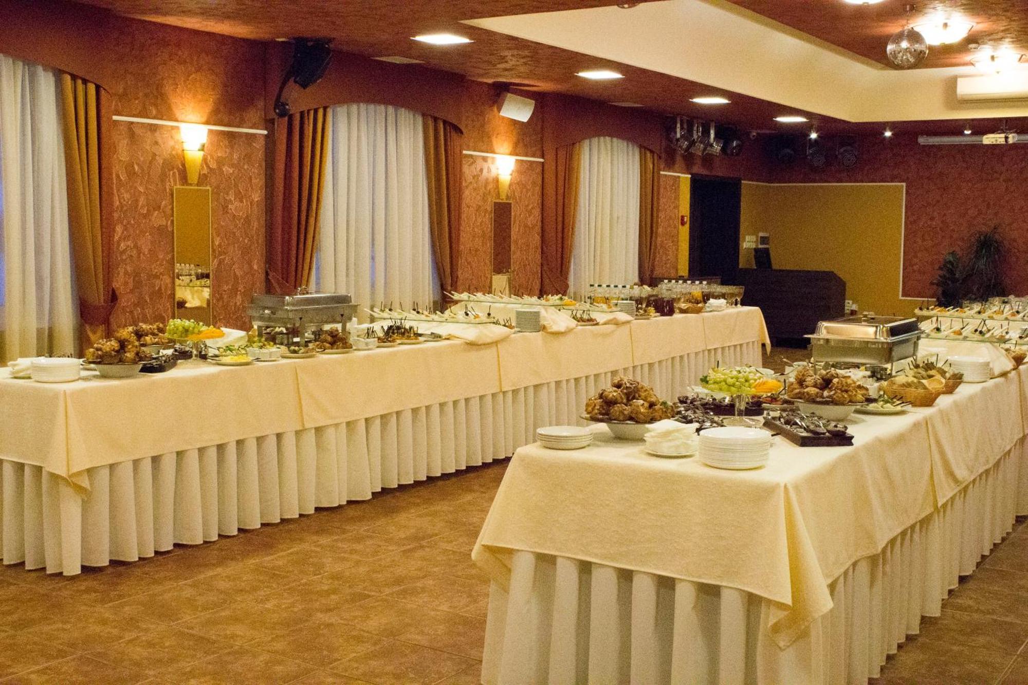 Hotel Lubenska Sloboda Olshanka Exterior photo